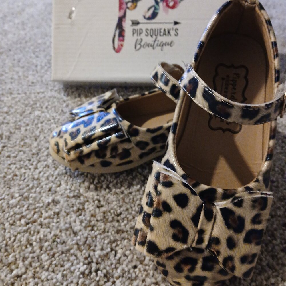 Piperdoodle Leopard Bow Shoes